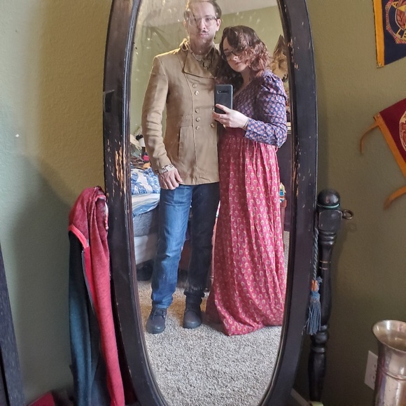 Meet your Posher, Mecole - Picture 1 of 1